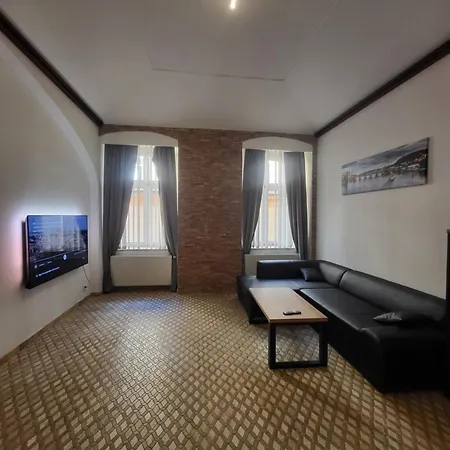 Stone Castle 5 Min Walk To Wenceslas Square Centre * פראג